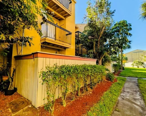 7e189a398957bffe6e70e283b2